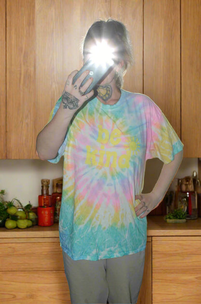 Unisex T-shirt GenericMulticolour X-Large Tie-Dye Pattern Be Kind