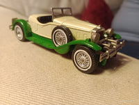 Matchbox Models of Yesteryear Y14 1931 Stutz Bearcat die-cast model car
